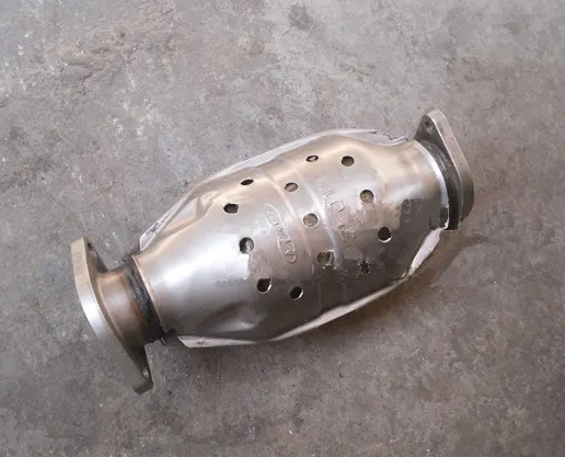 三元催化器鉑碳催化劑回收：節(jié)約資源，共創(chuàng)美好明天